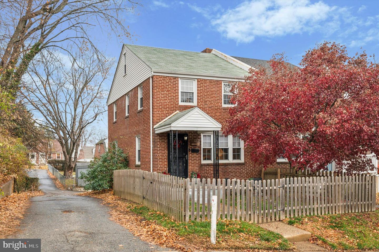 1235 Cobbs St Property Photo 24