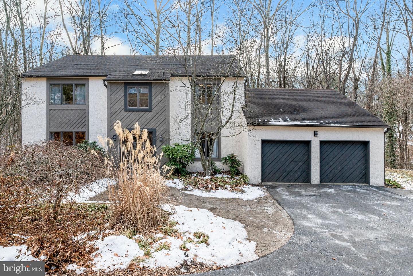 21 S Longpoint Property Photo