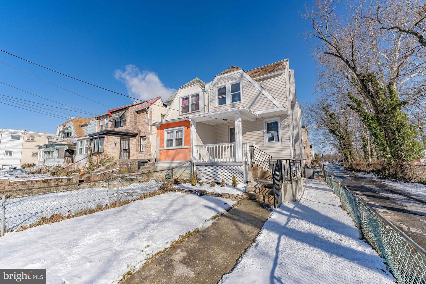 411 Walnut Ave Property Photo