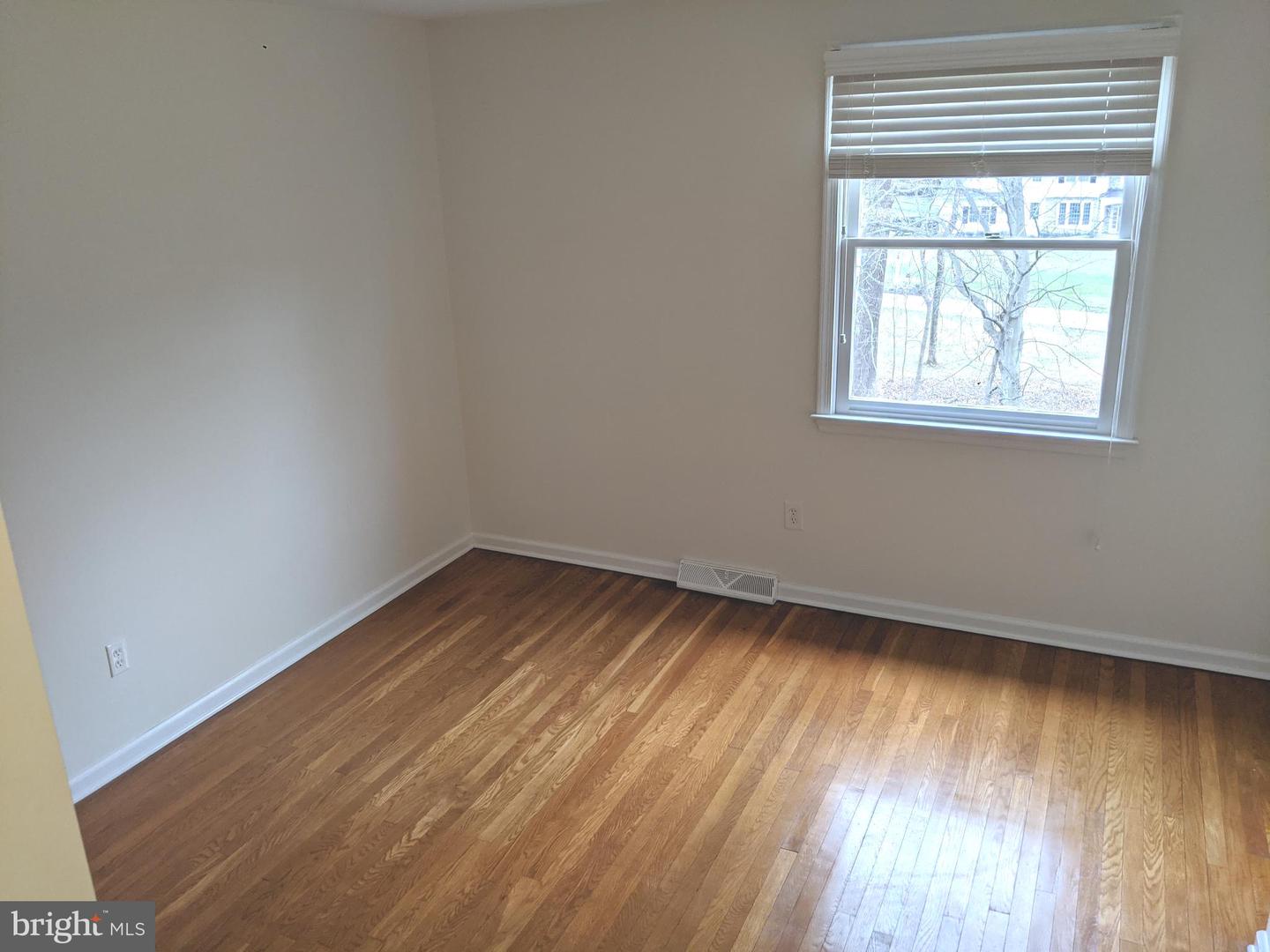 611 Andover Rd Property Photo 21
