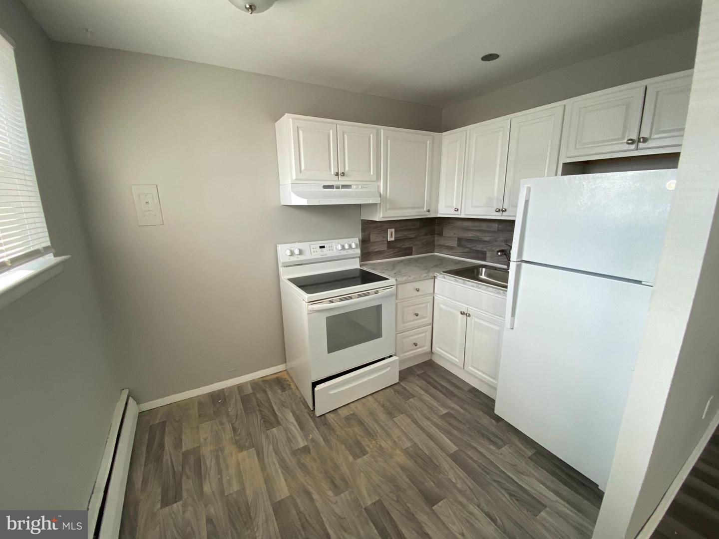 711 Ashland Ave Property Photo