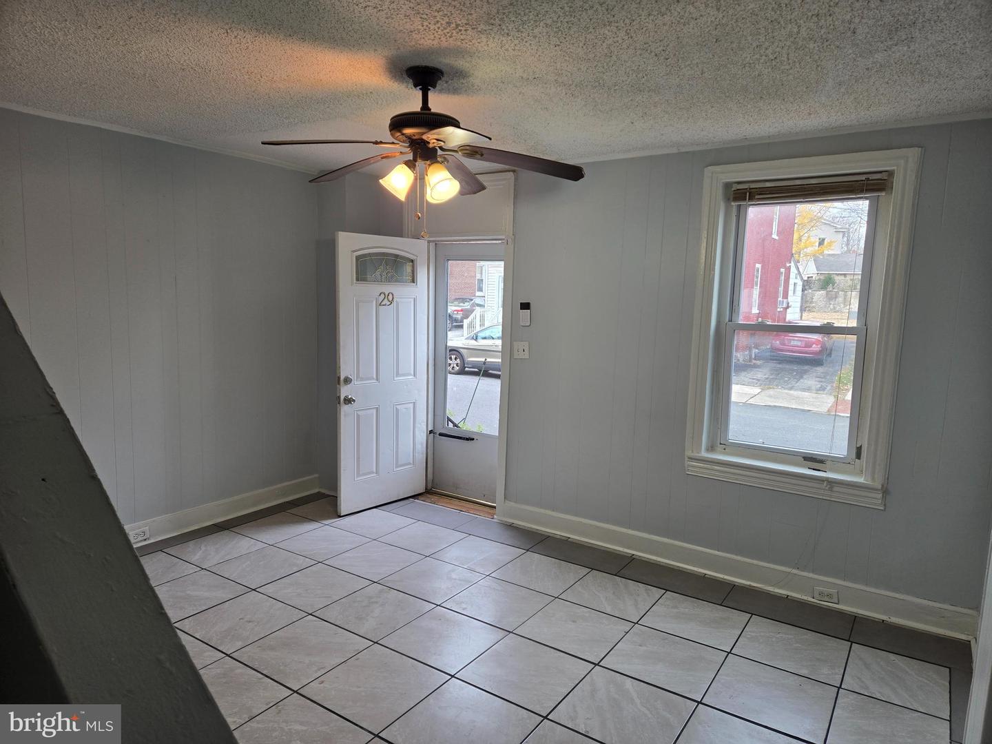 29 Upland Ave Property Photo 6