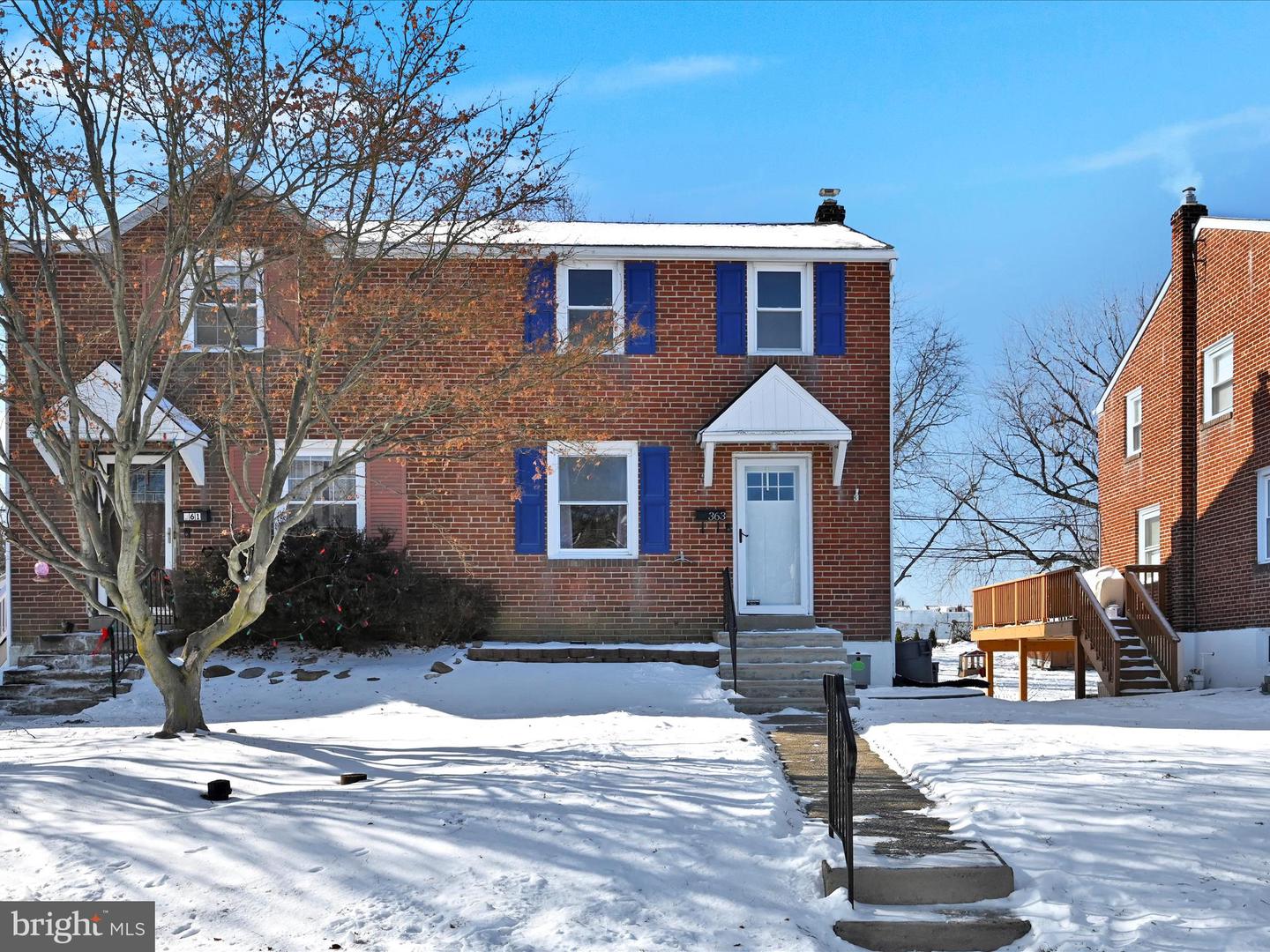 363 Cedar Ave Property Photo
