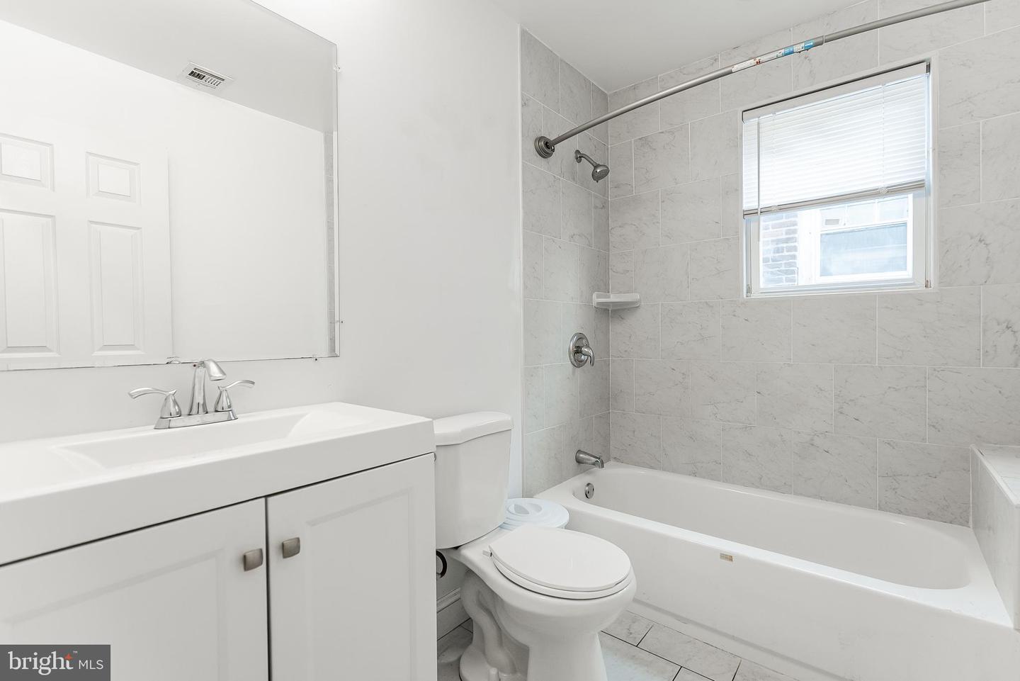 27 Chester Pike Property Photo 12