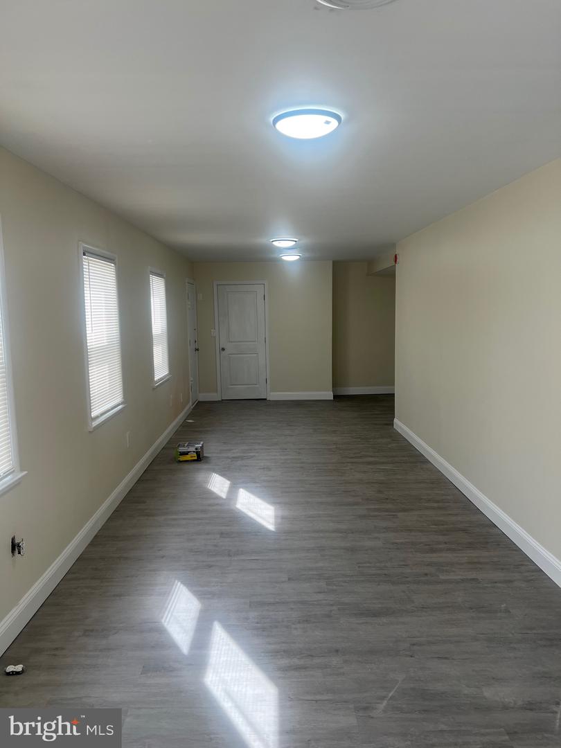 11 Saint Albans Cir Property Photo 3
