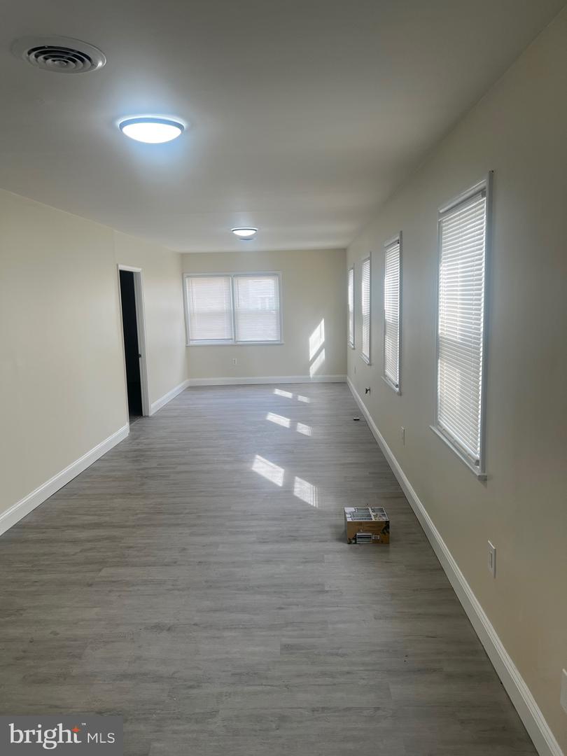 11 Saint Albans Cir Property Photo 4