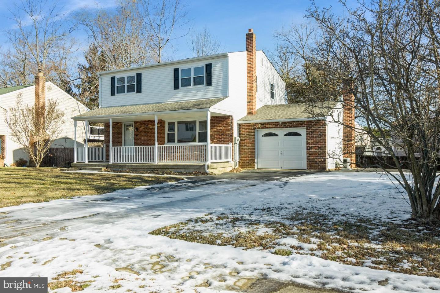 511 Schick Rd Property Photo