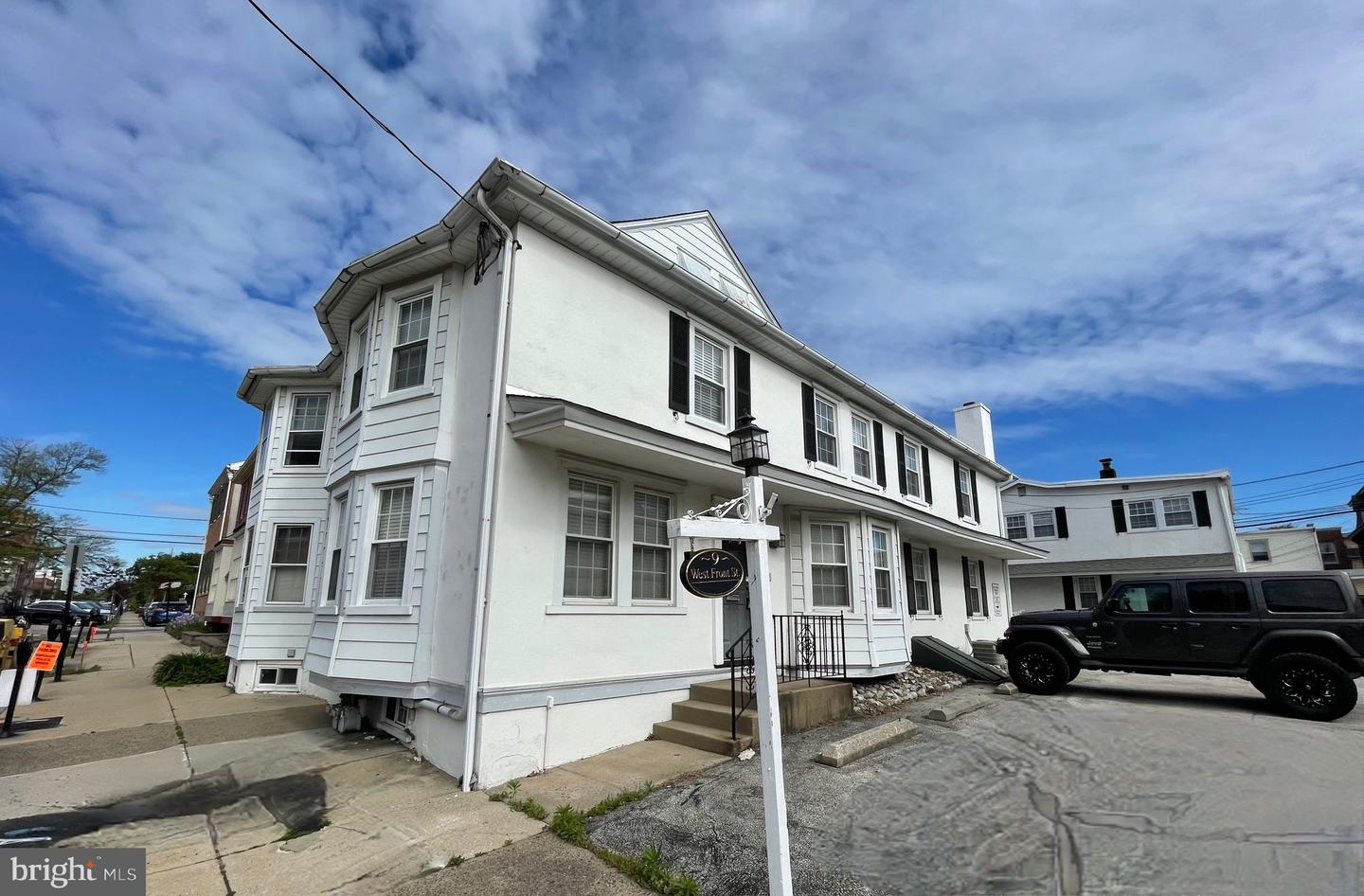 9 W Front St Property Photo 1