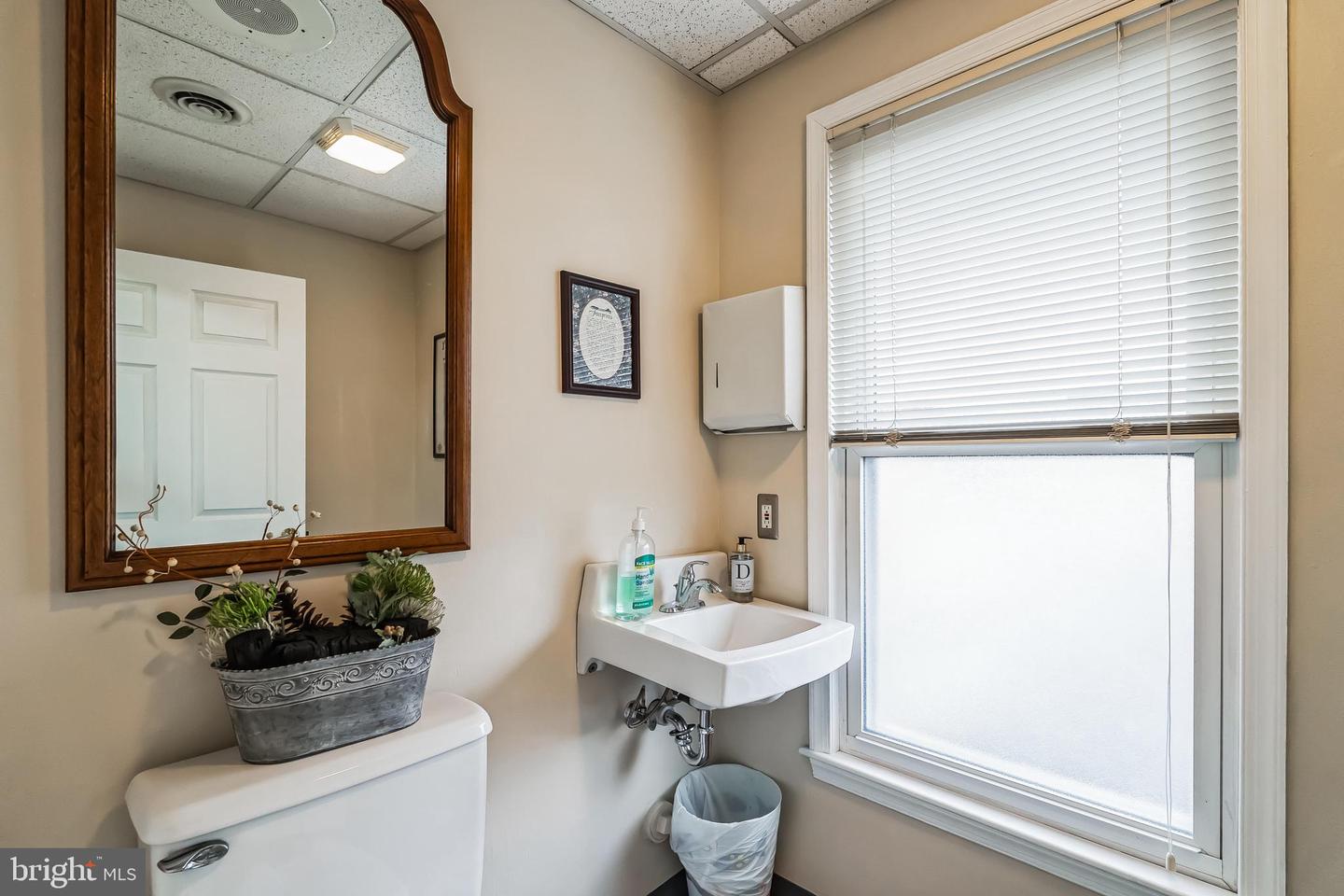 127 Wilmington Park Property Photo 31