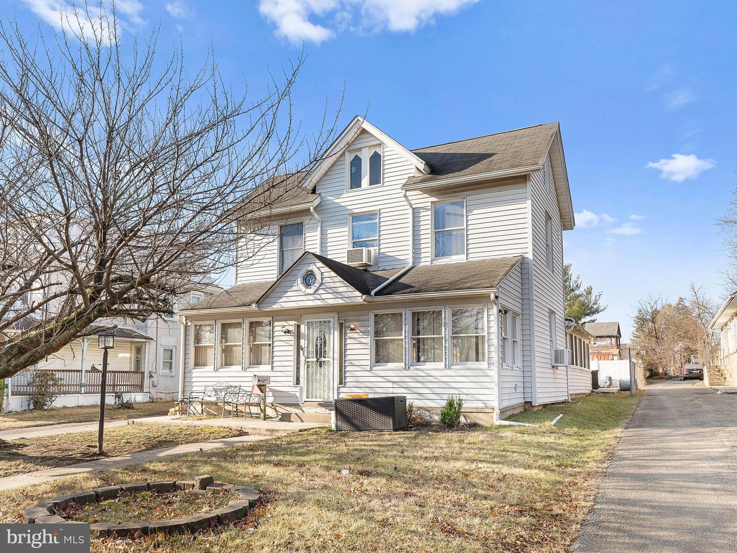 50 S Clifton Ave Property Photo