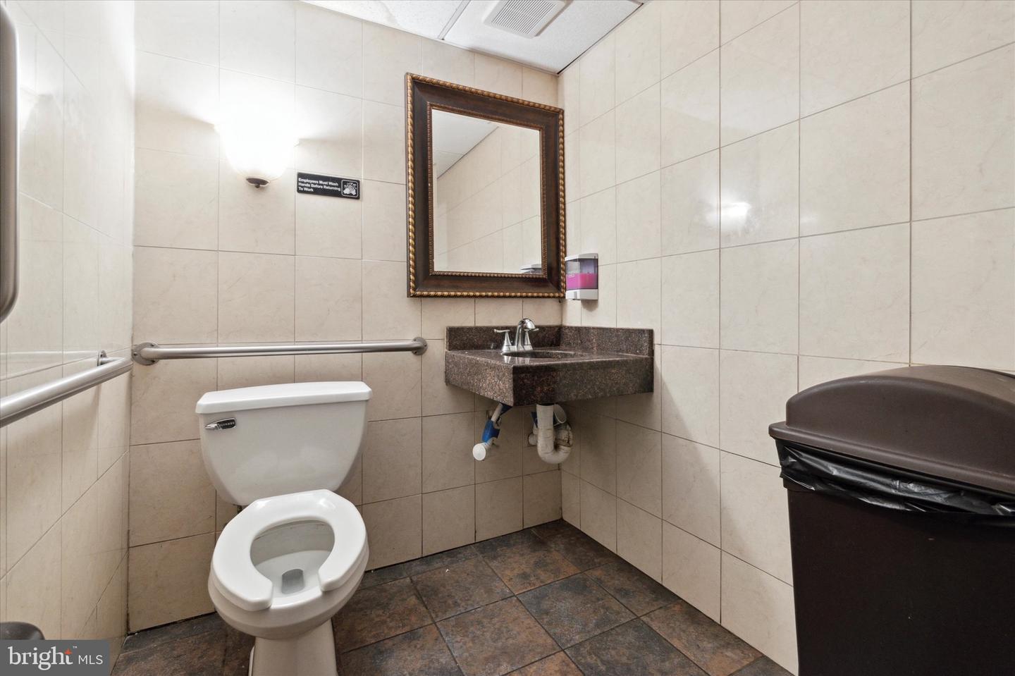 4400 Chichester Ave #nll Property Photo 14