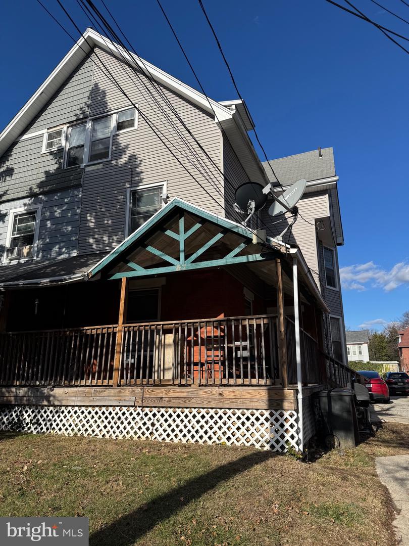 37 E Stratford Ave Property Photo