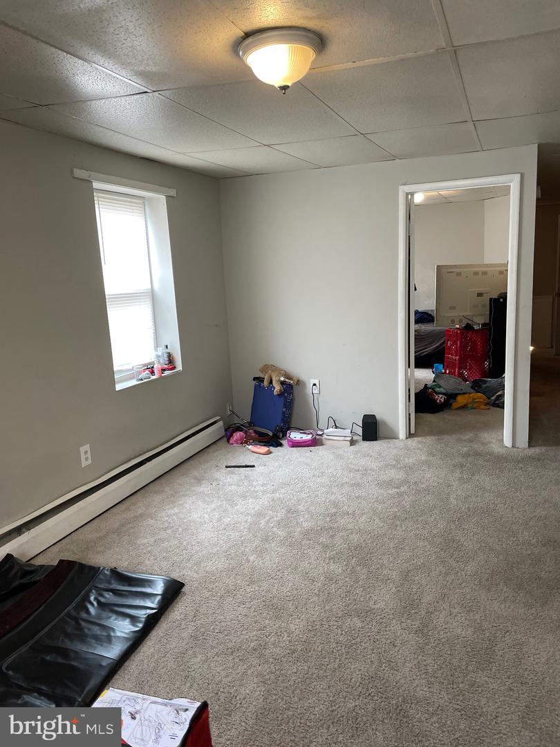 1115 Morton Ave Property Photo 4