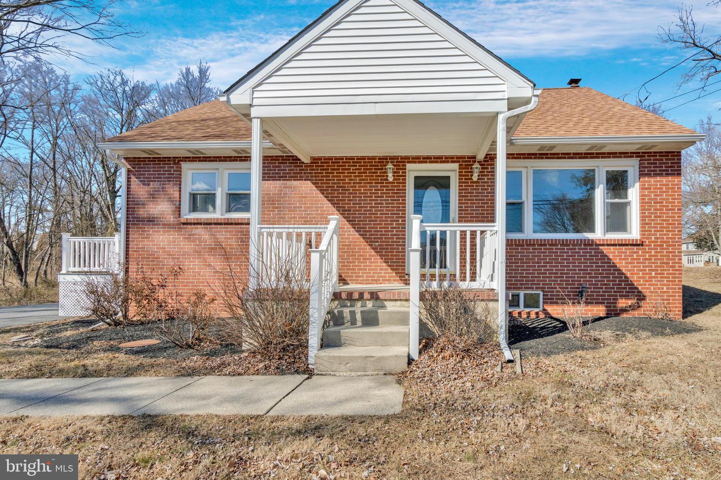 3175 Foulk Rd Property Photo 1