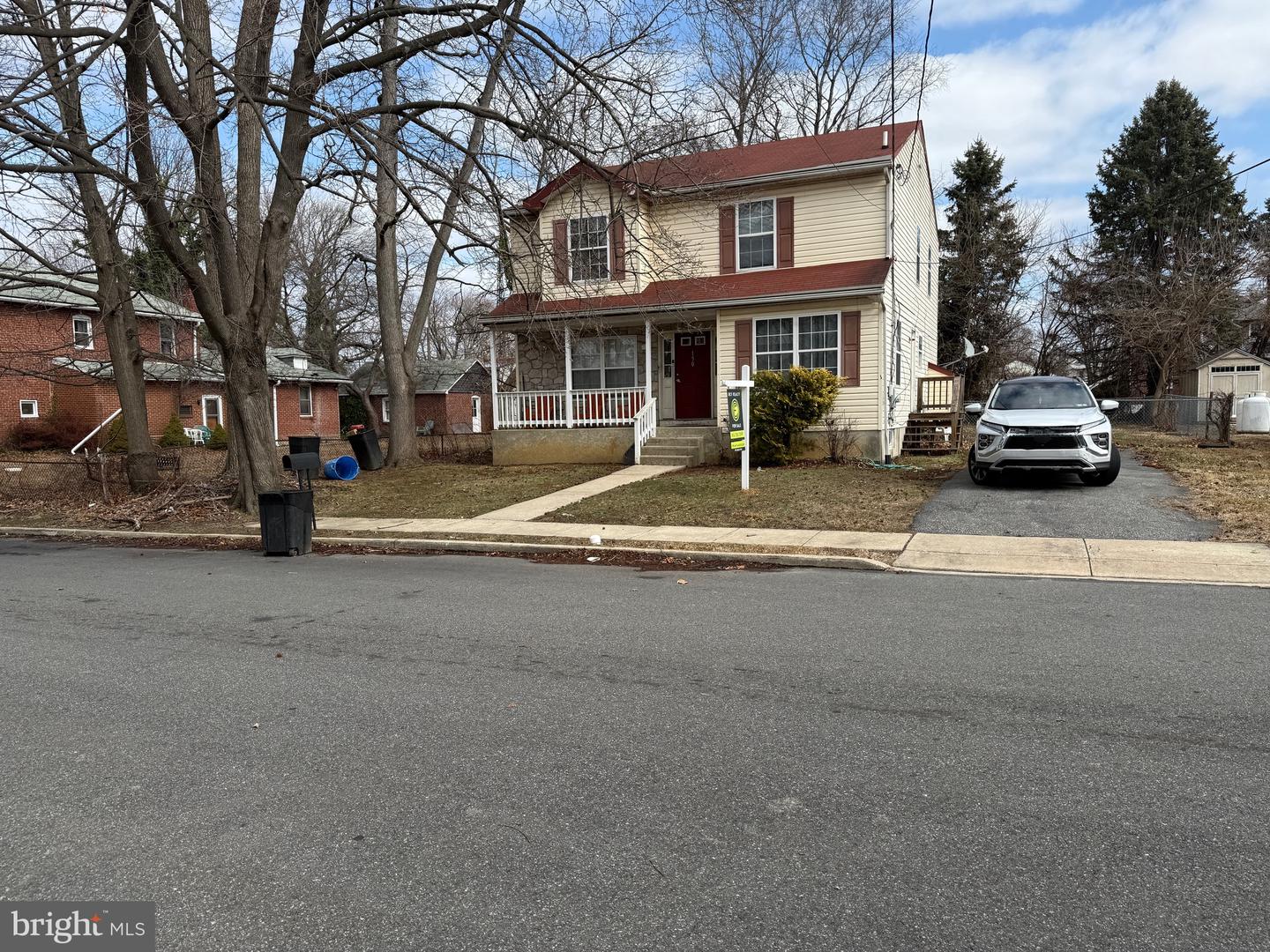 150 Youngs Ave Property Photo 1