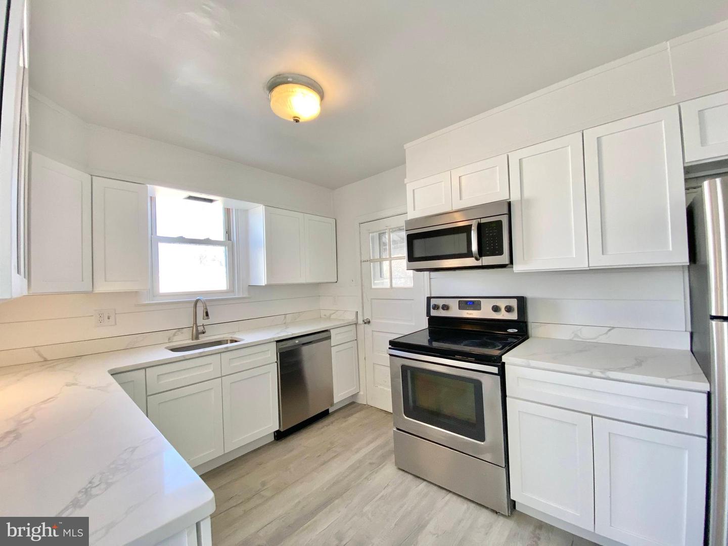 1029 Lafayette Ave Property Photo