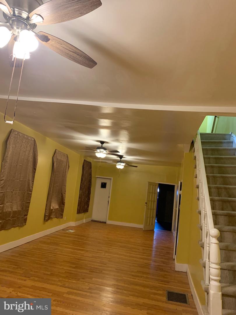 321 Highland Ave Property Photo 9