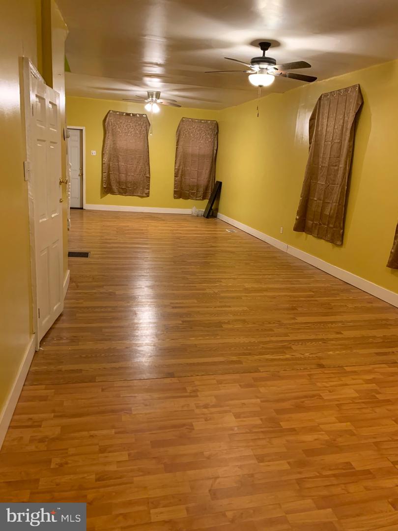 321 Highland Ave Property Photo 11