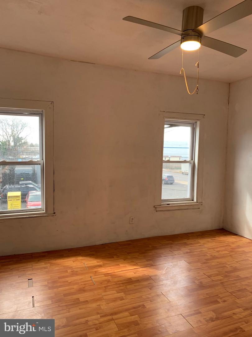 321 Highland Ave Property Photo 25