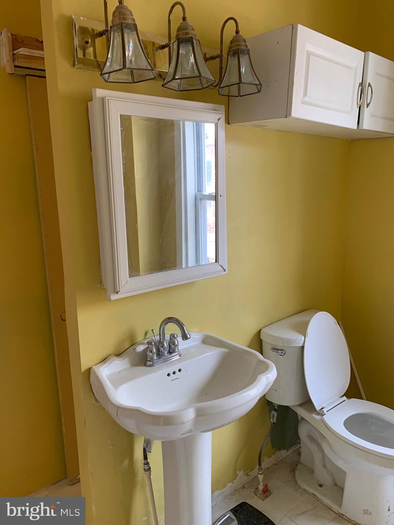 321 Highland Ave Property Photo 27
