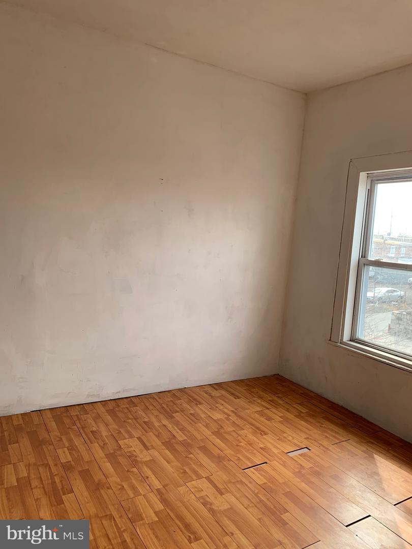 321 Highland Ave Property Photo 30