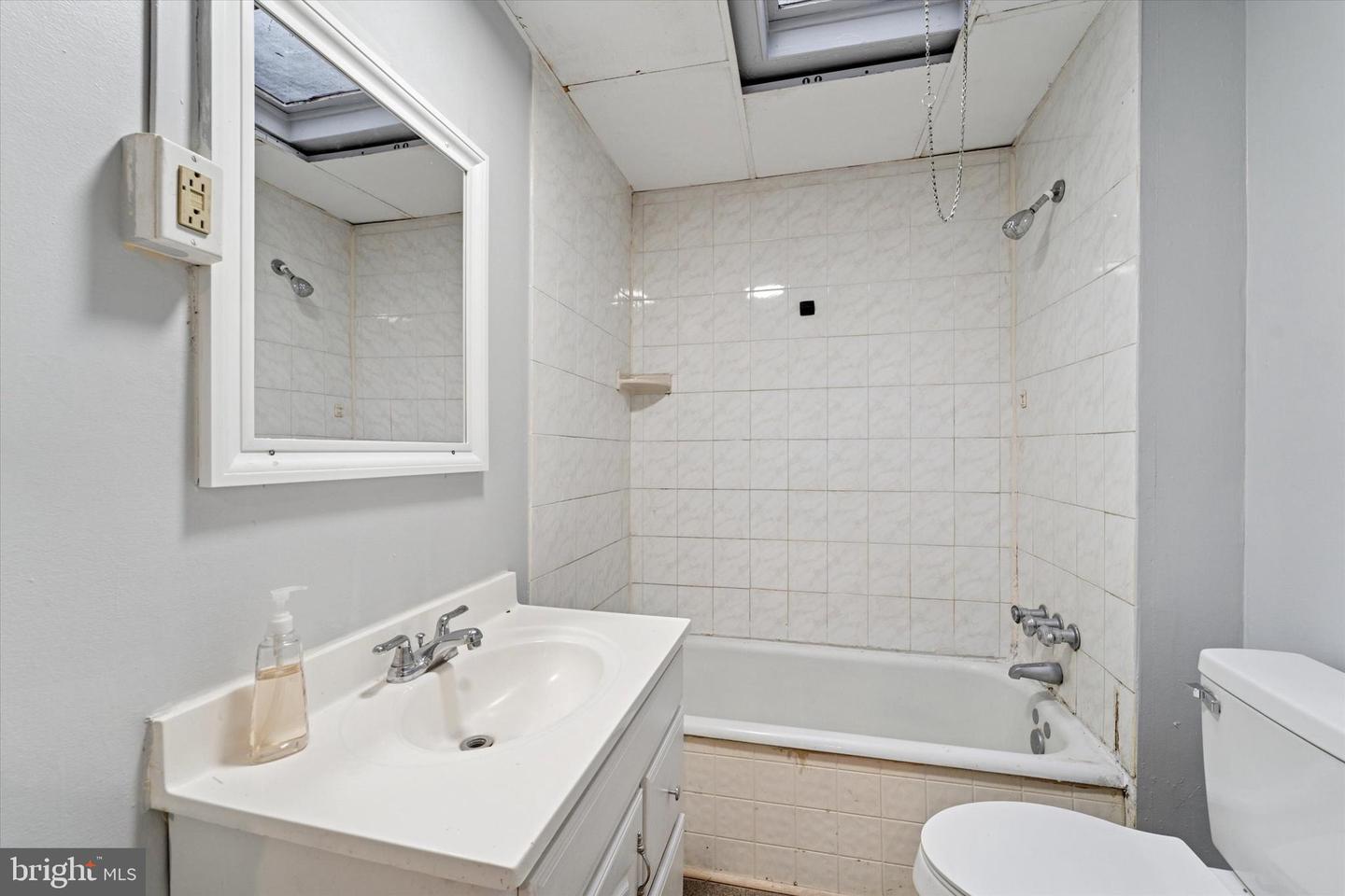 284 Sheffield Rd Property Photo 9
