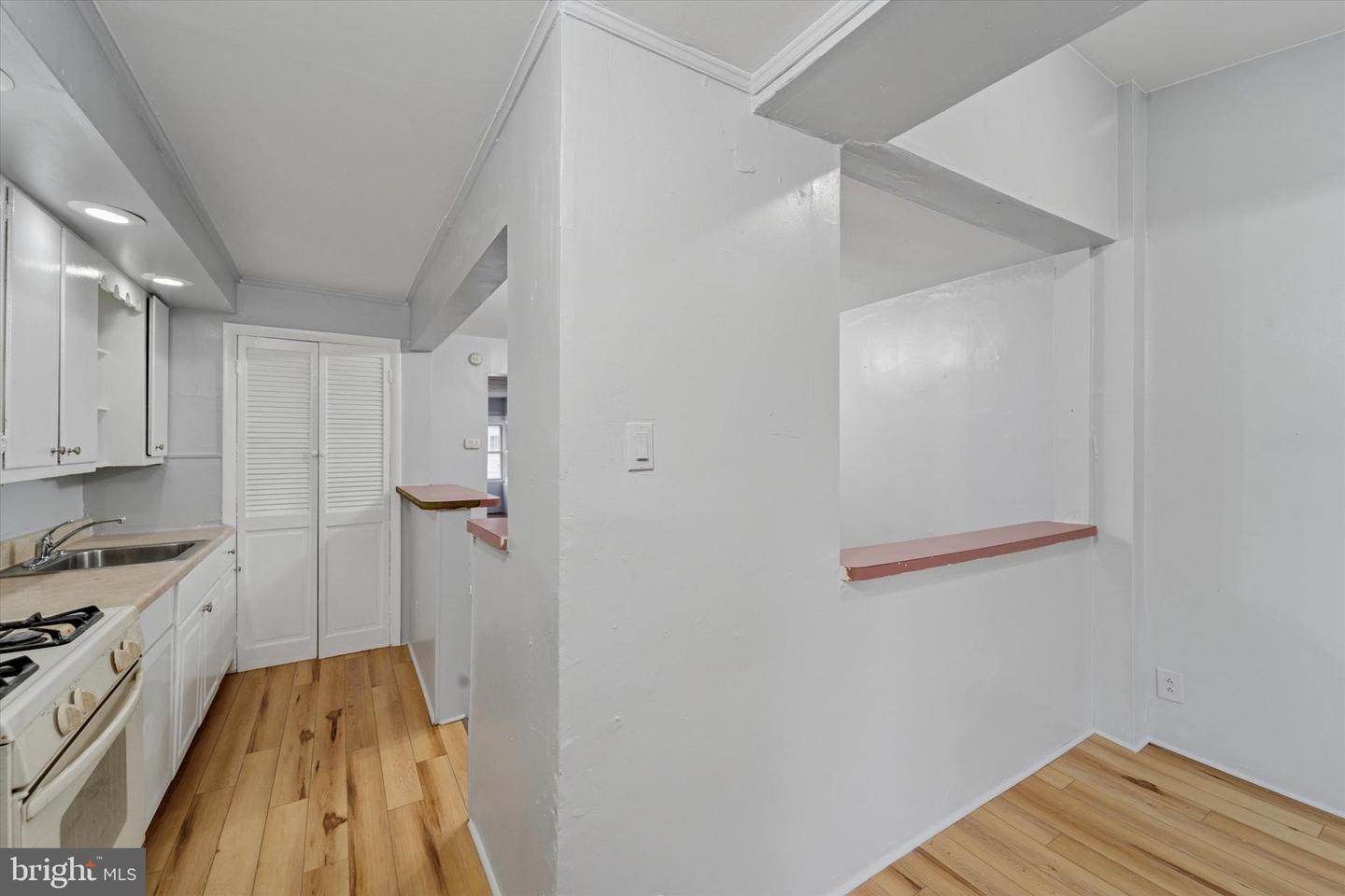 284 Sheffield Rd Property Photo 17