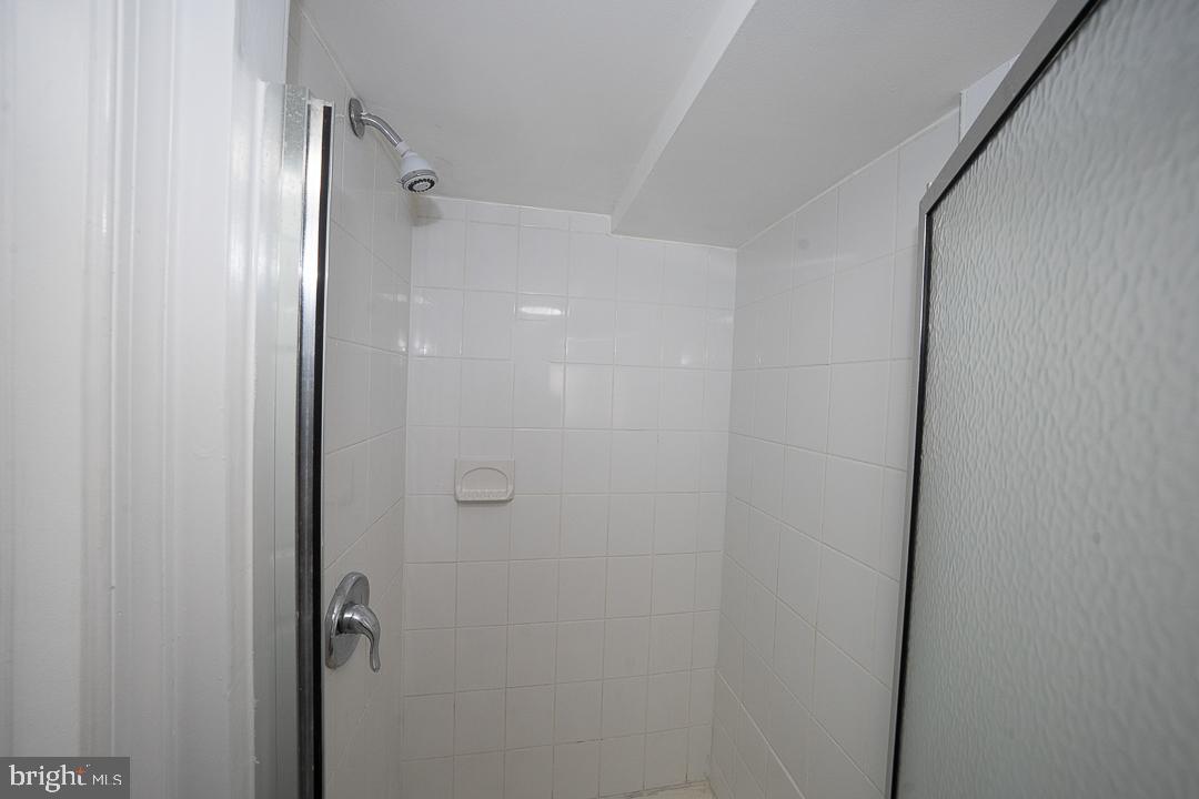426 Hampden Rd Property Photo 9