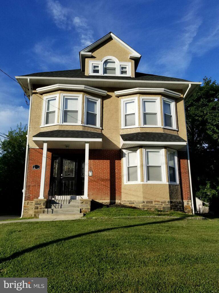 233 Garfield Ave #apt 1 Property Photo