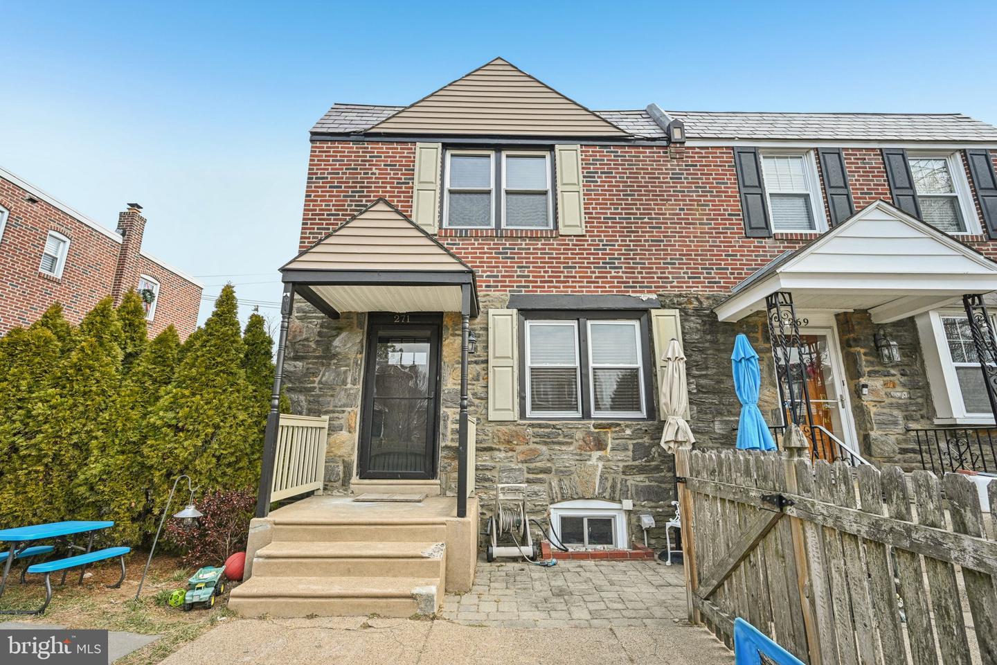 271 Childs Ave Property Photo