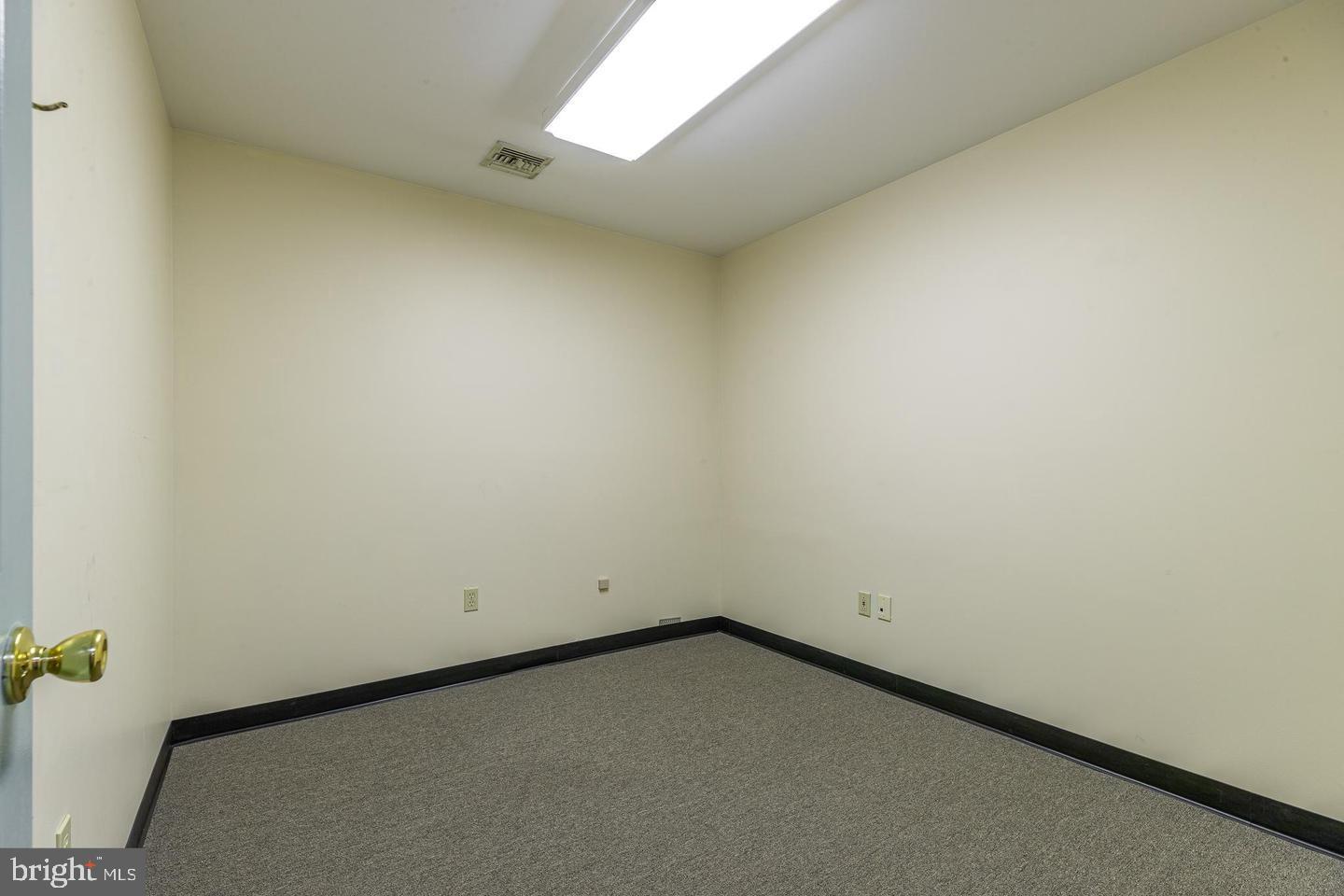 61 S Morton Ave Property Photo 29