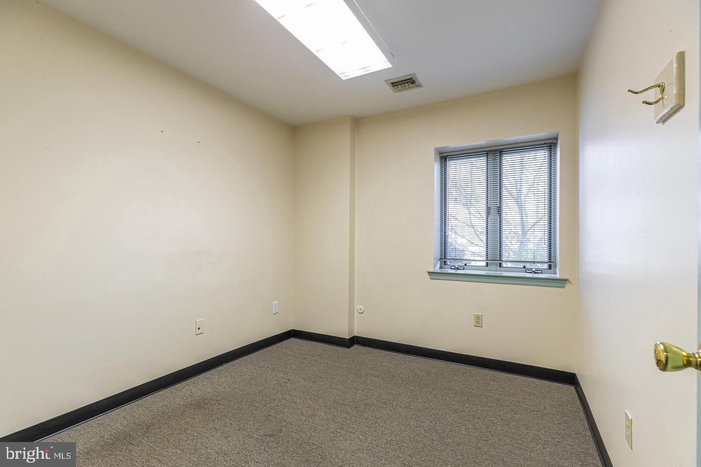61 S Morton Ave Property Photo 31