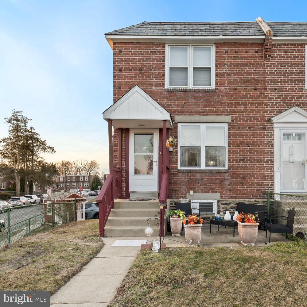 2229 Lynn Blvd Property Photo
