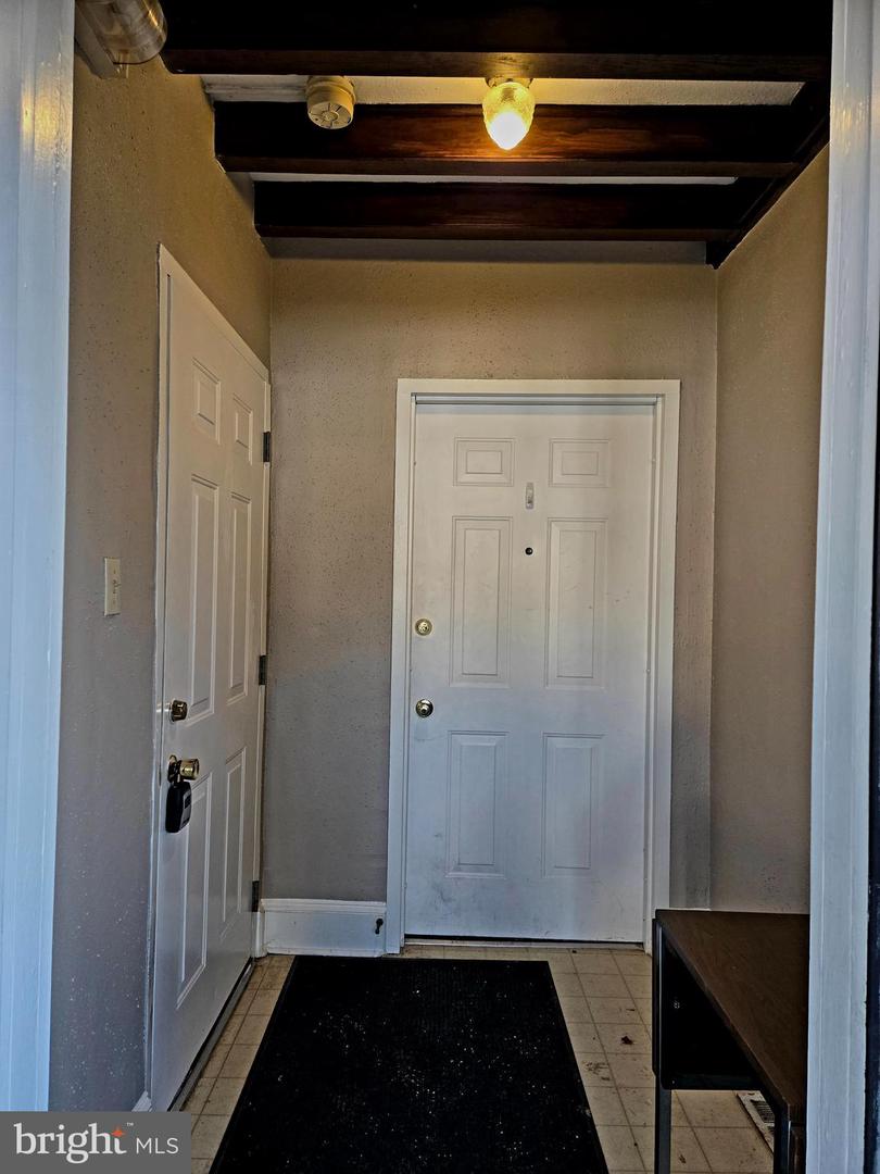 326 W Front St Property Photo 5