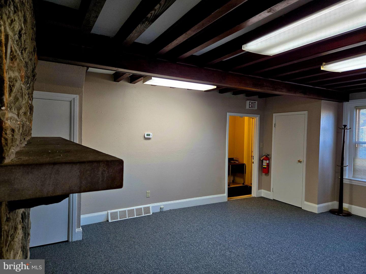 326 W Front St Property Photo 8