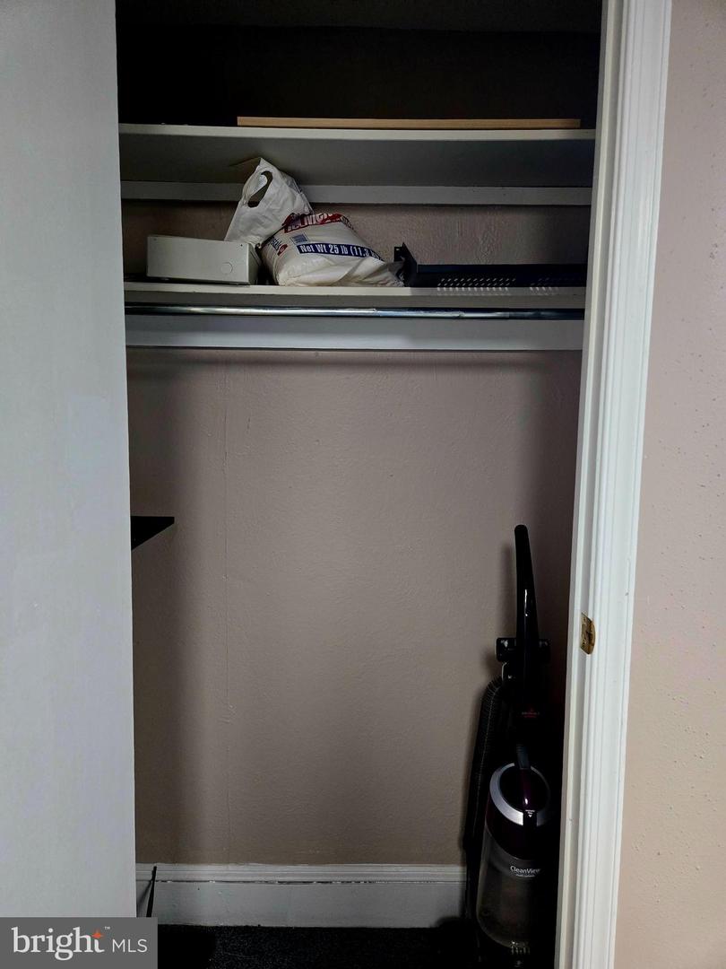 326 W Front St Property Photo 9