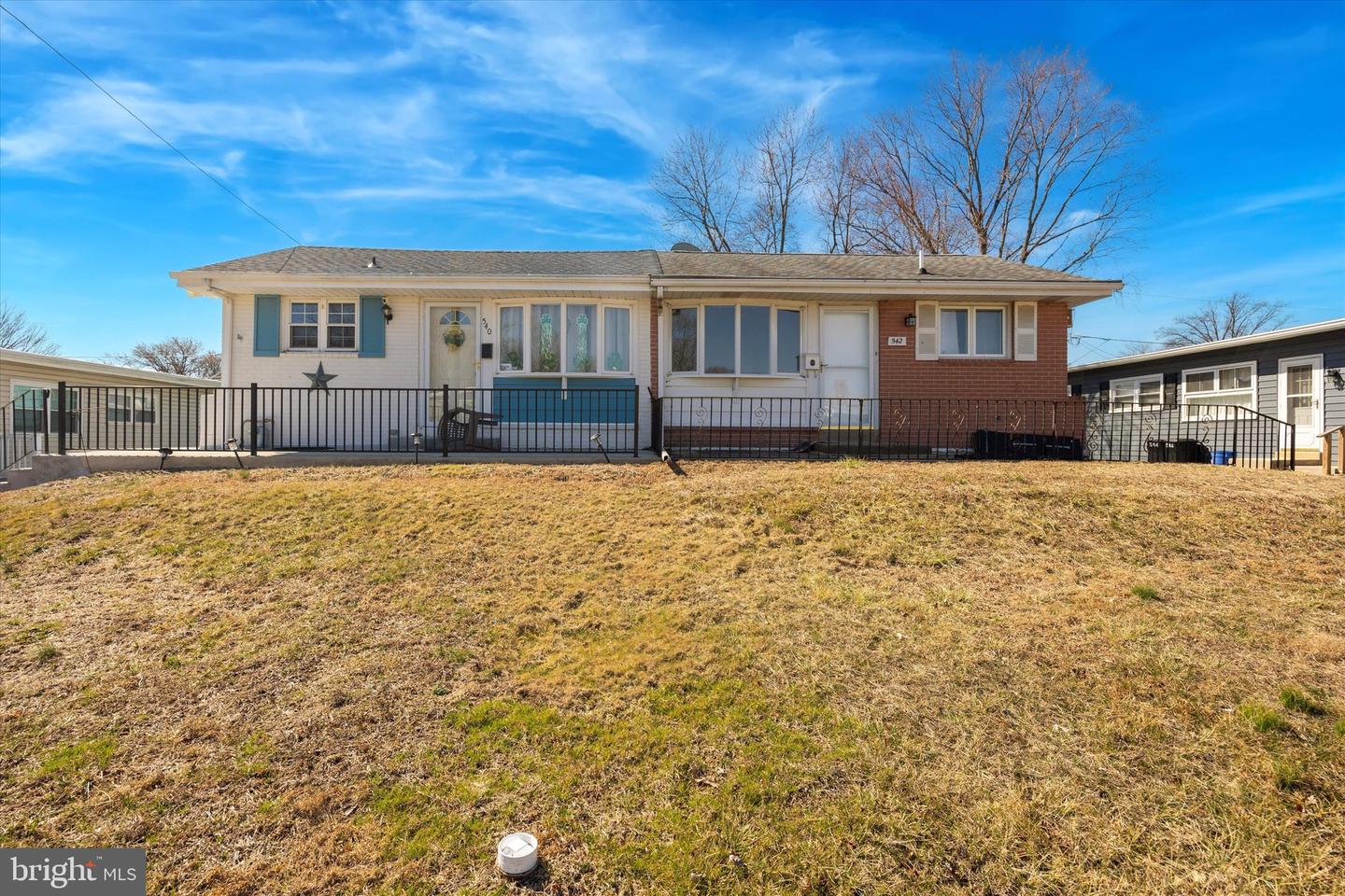 542 Devon Rd Property Photo