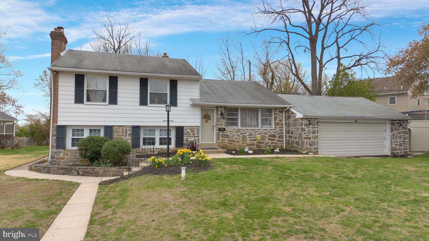 601 Hillside Ave Property Photo