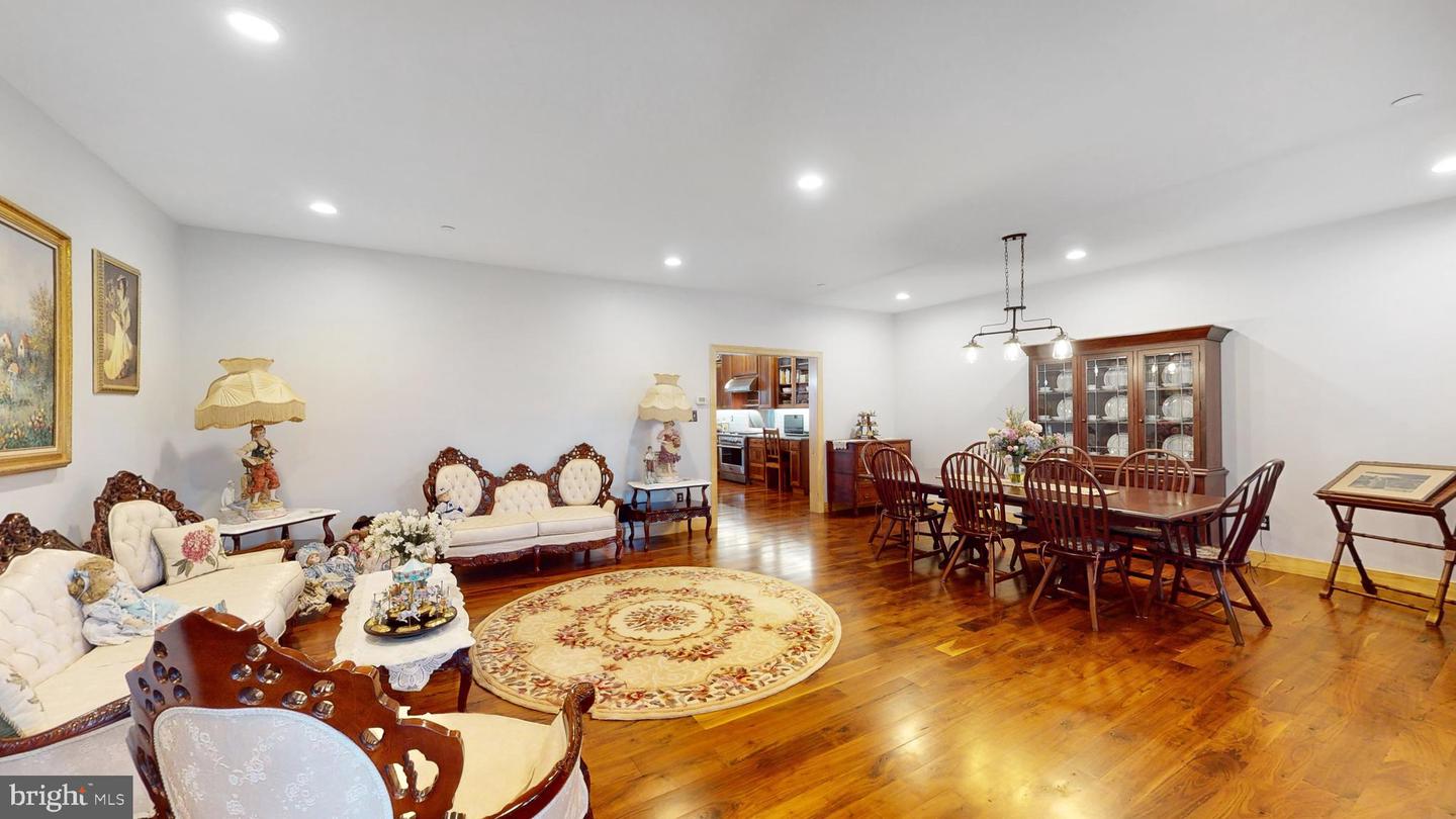 901 Crum Creek Property Photo 15