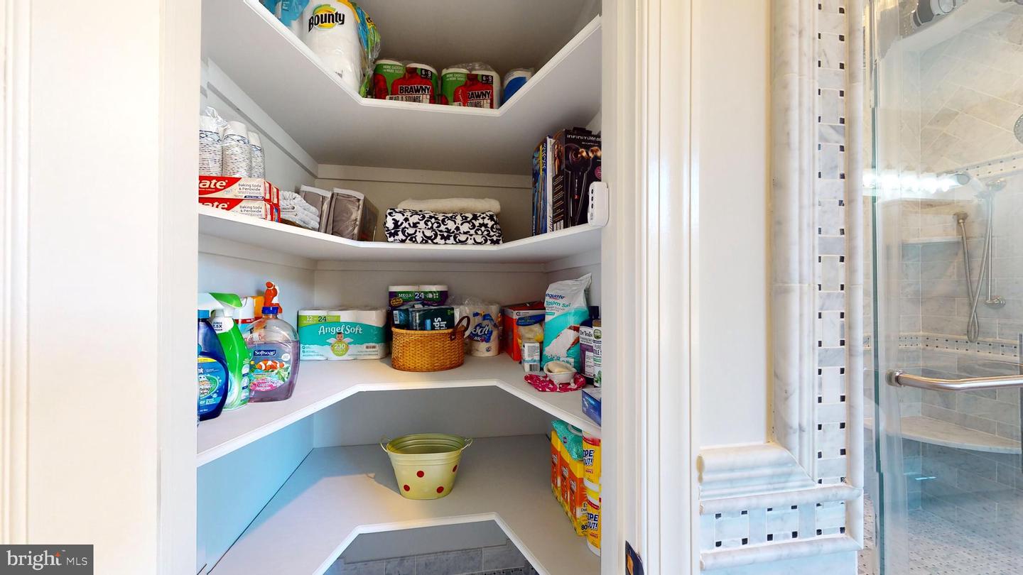 901 Crum Creek Property Photo 21