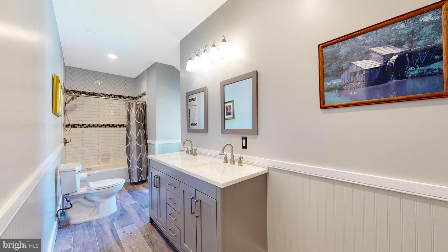 901 Crum Creek Property Photo 37