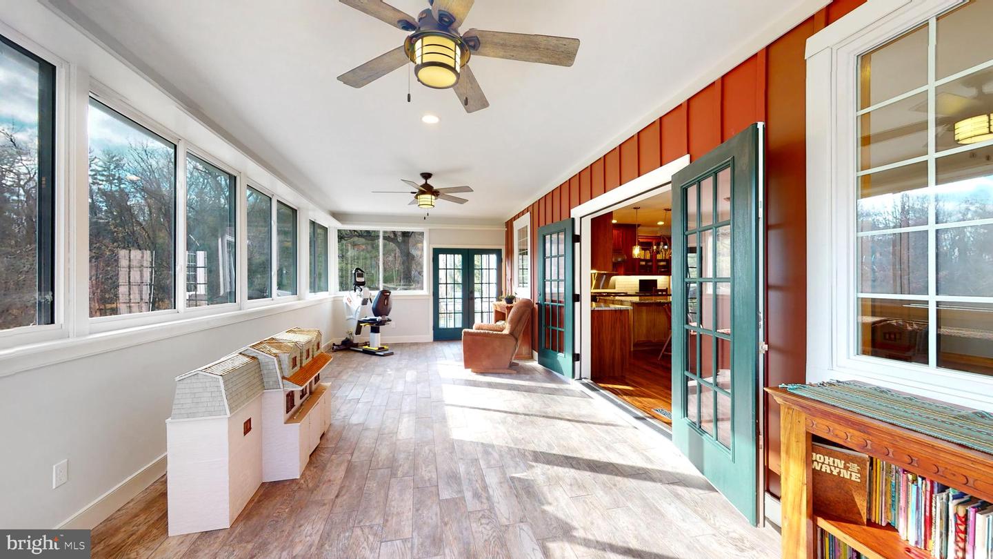 901 Crum Creek Property Photo 40