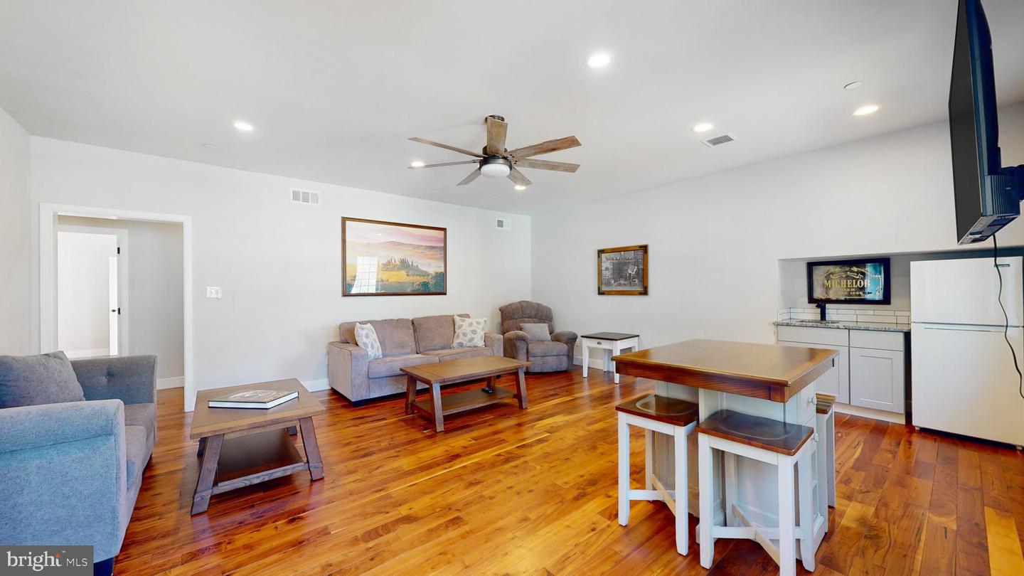 901 Crum Creek Property Photo 43