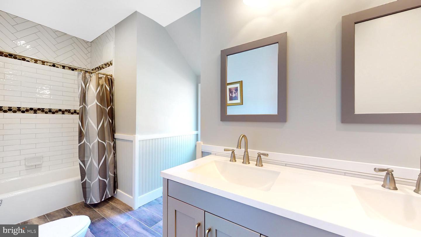 901 Crum Creek Property Photo 46