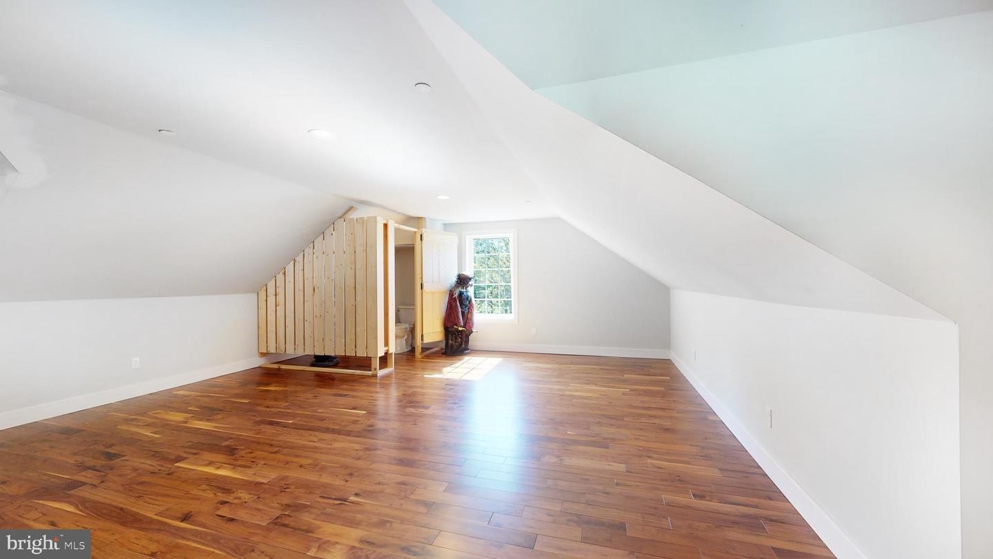 901 Crum Creek Property Photo 54