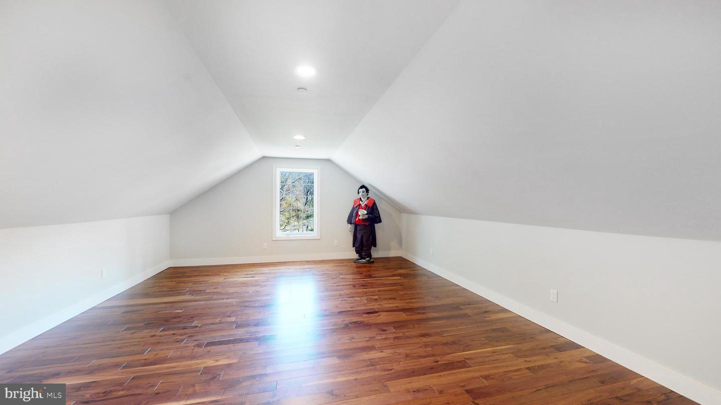 901 Crum Creek Property Photo 56