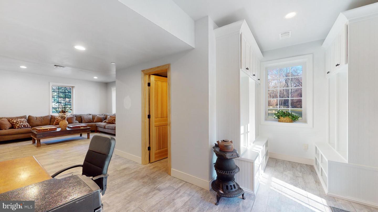 901 Crum Creek Property Photo 60