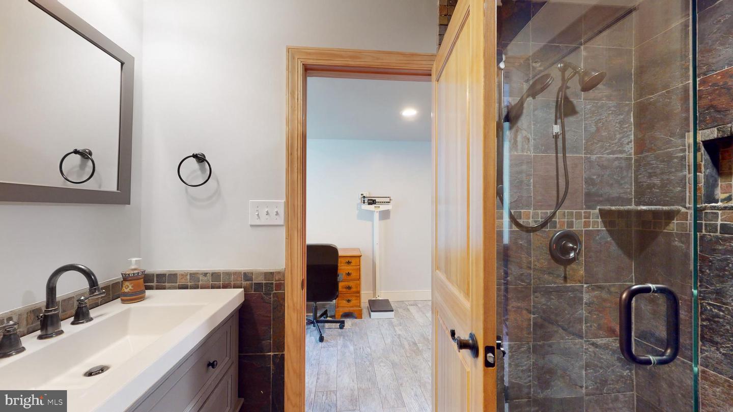 901 Crum Creek Property Photo 61