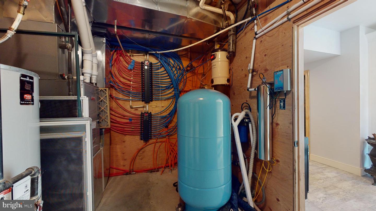 901 Crum Creek Property Photo 62