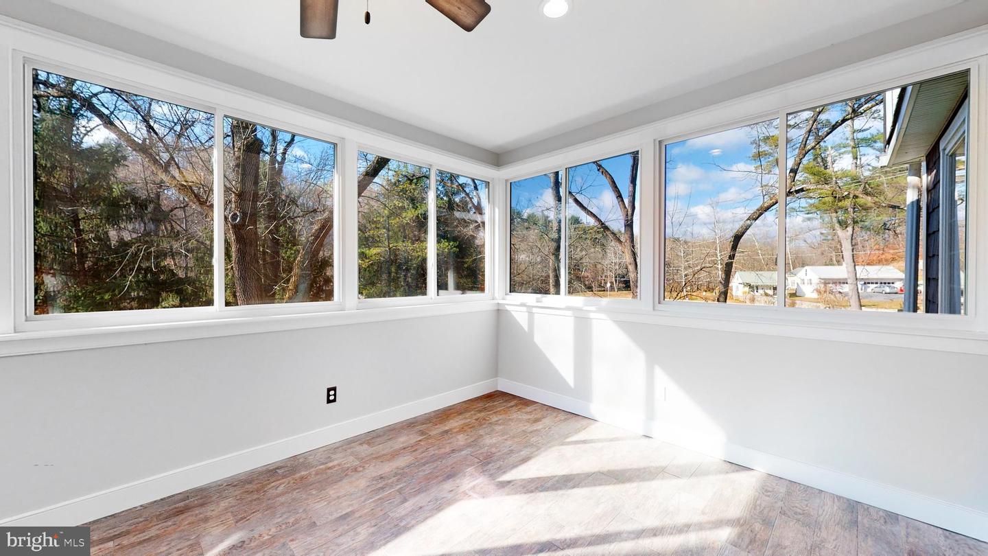 901 Crum Creek Property Photo 72